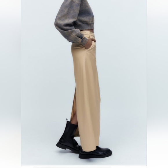 ZARA Faux leather midi skirt - Picture 2 of 9